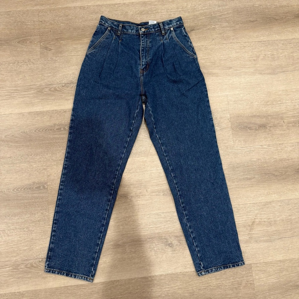 Bill Blass Women's High-Rise Relaxed Fit Pleated Jeans Size 6 - EUC